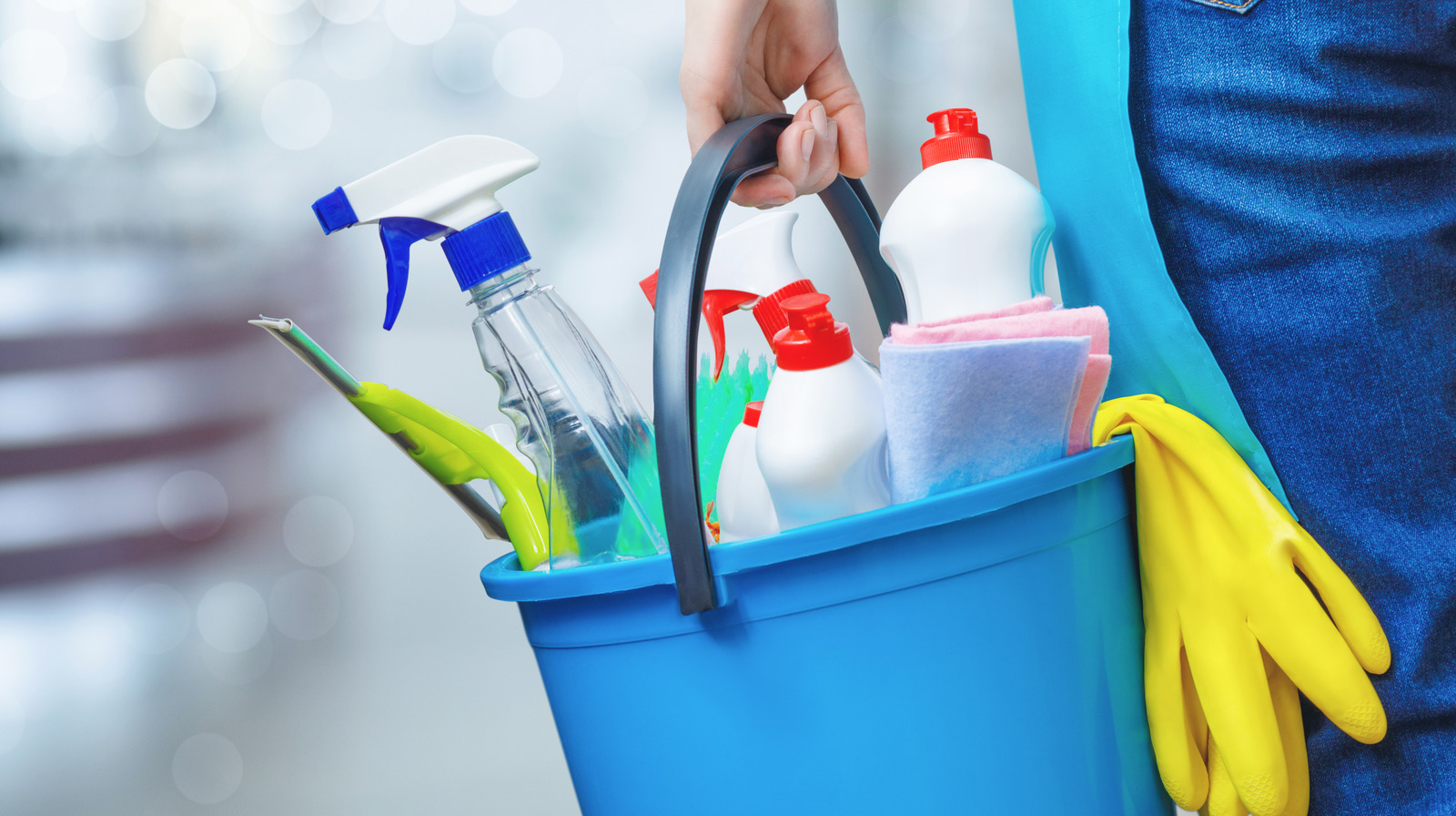 Storing cleaning products at home: safely, practically and