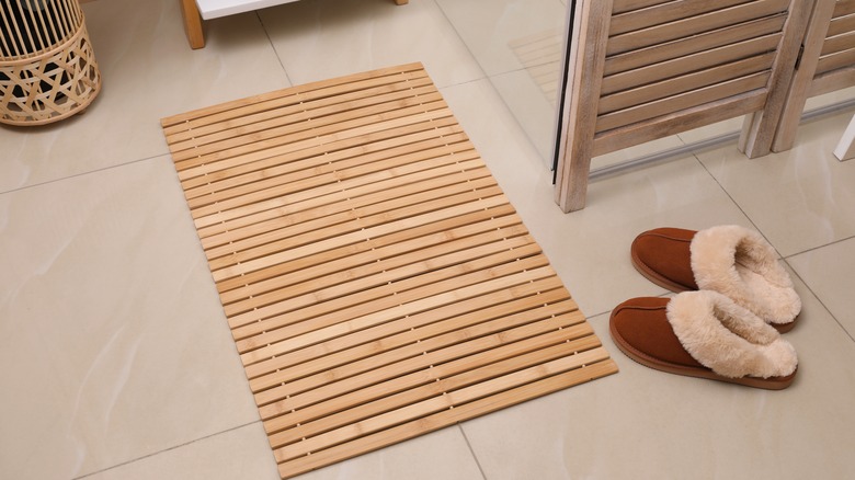 Bamboo bath mat