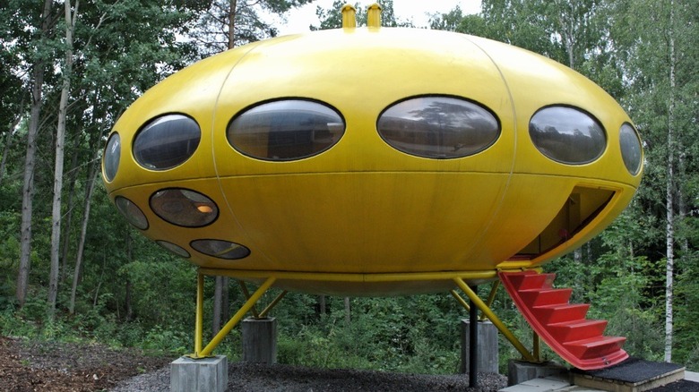 Futuro house