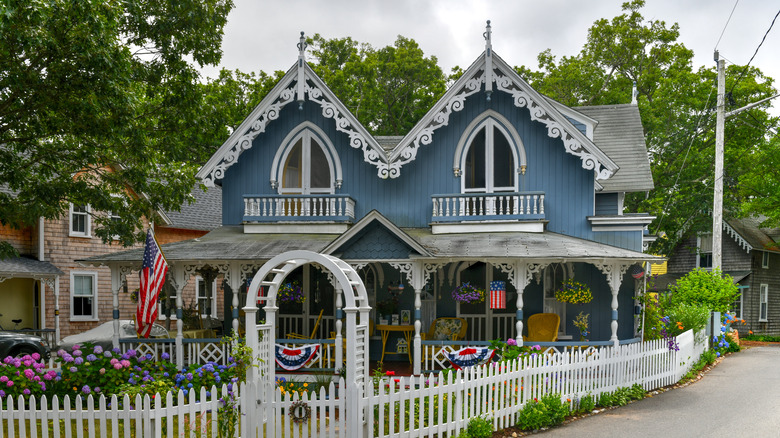 Cottage with gingerbread trim