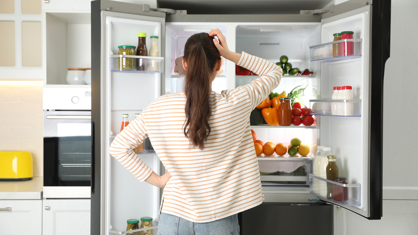 How to Deep Clean Your Refrigerator