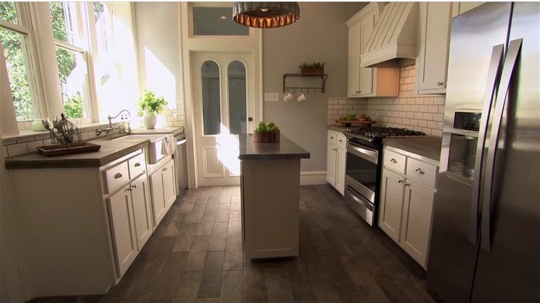 21 Of The Best Kitchen Makeovers On Fixer Upper