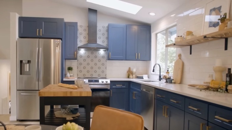 The 12 Best Kitchen Makeovers We've Seen On HGTV's Unsellable Houses